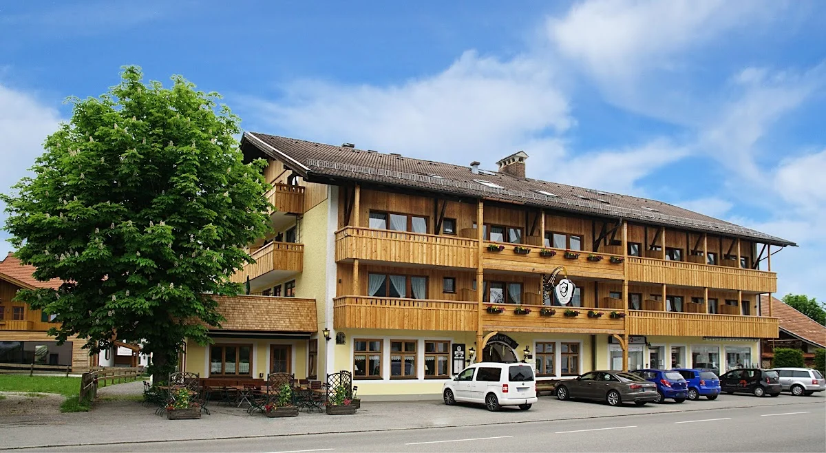 Landgasthof Zur Post - Traditional Bavarian Inn in Schwangau